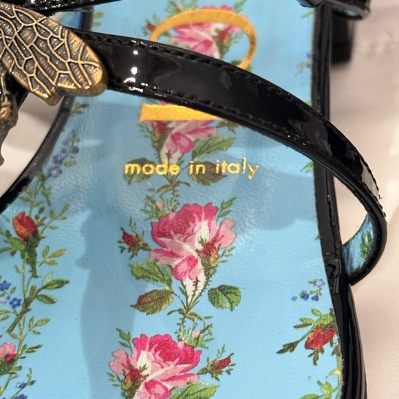 $850 Gucci New in Box Black Patent Leather Bee  Sandals sz 39 (8) - Picture 7 of 15